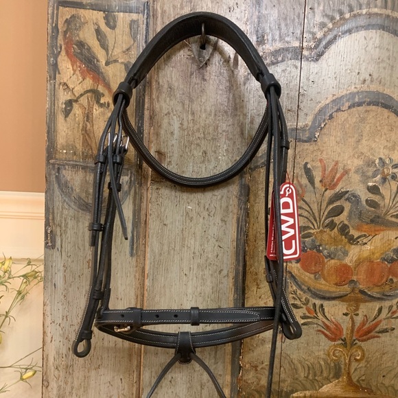 SOLD Brand new with tags CWD raised fancy stitched French noseband bridle - Picture 4 of 16